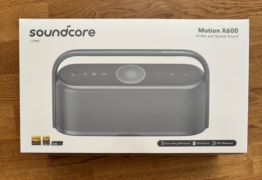 Колонка Anker Soundcore Motion X600