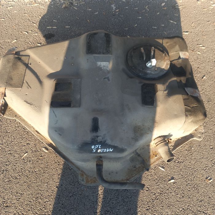Резервоар Mazda 5