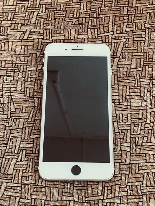 iPhone 7 plus gold
