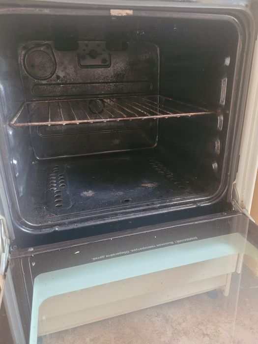 Продам газовую плиту