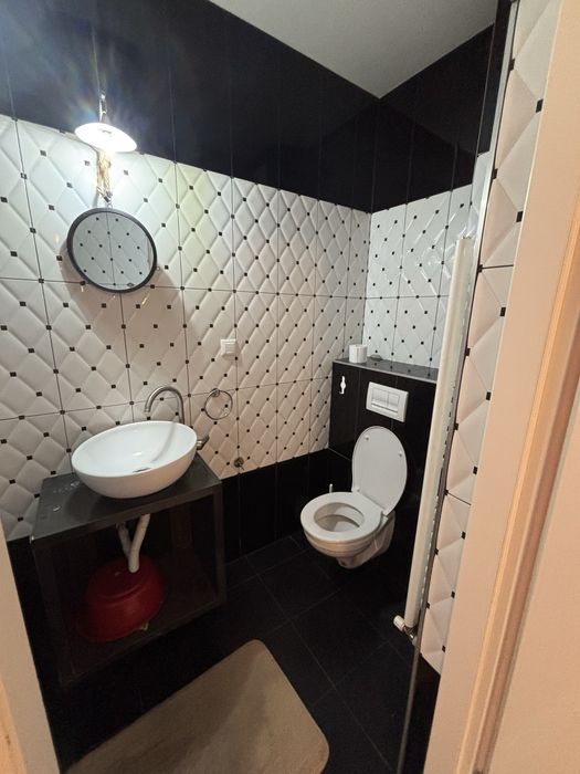 Inchiriere apartament zona centrala. 0725.205.875
