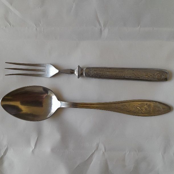 Ваза для цветов высокая и другие вещи для дома