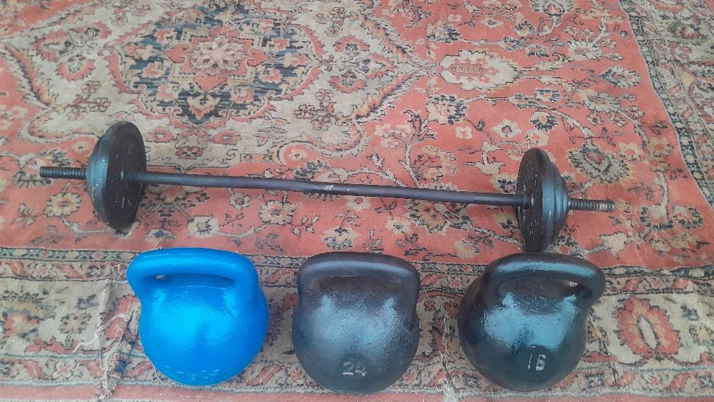 Гири 16 кг 2 штуки 24кг  и 32 кг СССР 2хПудовая !