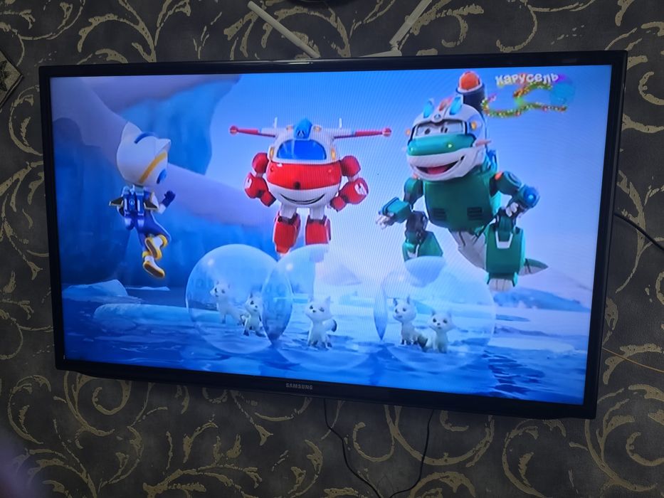 Продаю тв 42/32 дюймов