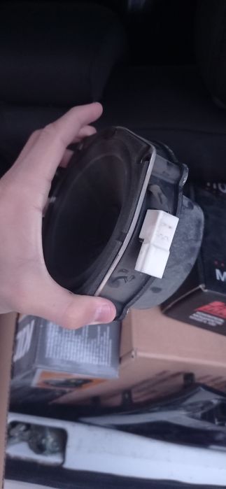 Продаётся колонки gentra стоковая 4 штуки оригинальный