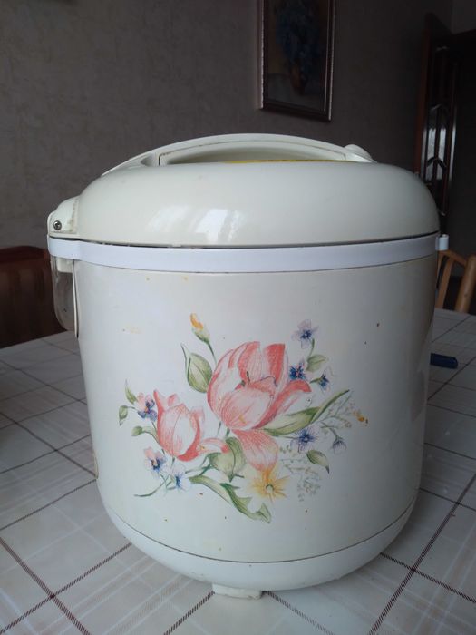 Продам пароварку электрическую