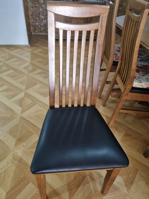 Vind masa cu 6 scaune