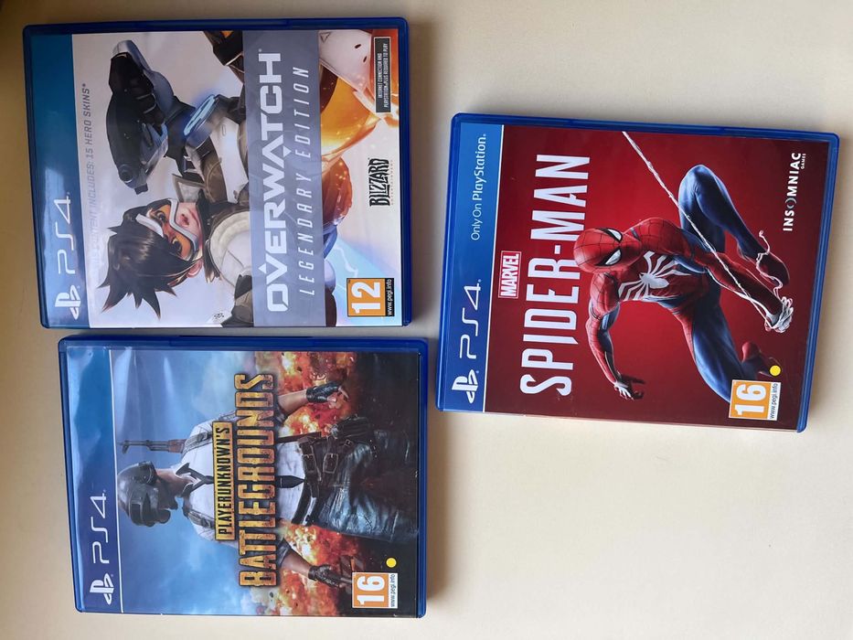 Playstation 4 + 3 игри