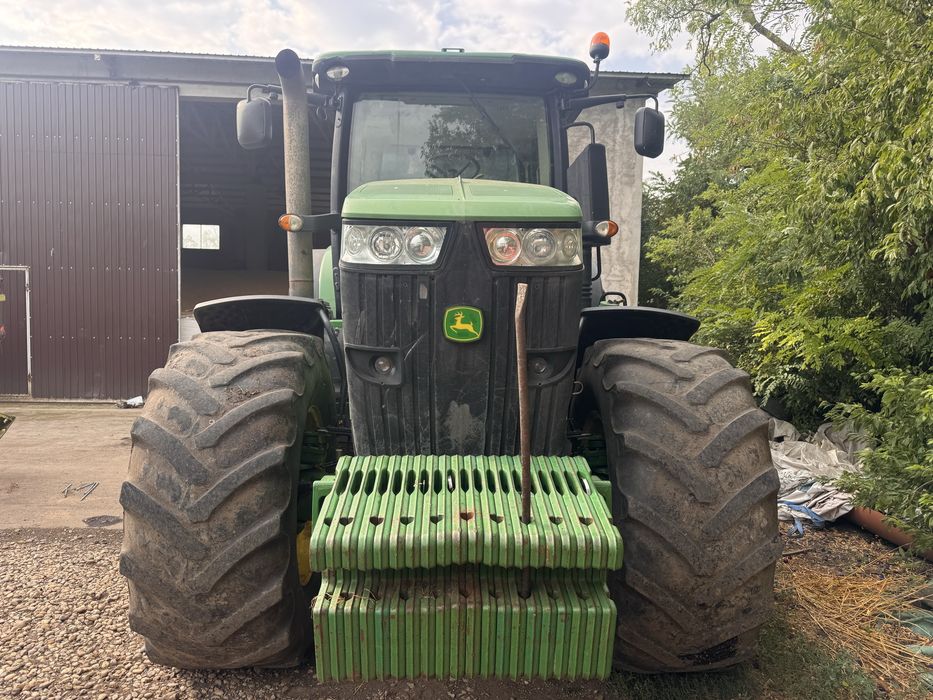 Tractor John Deere 7200R (200 CP) + plug Pottinger Servo 45 M (5 trupițe