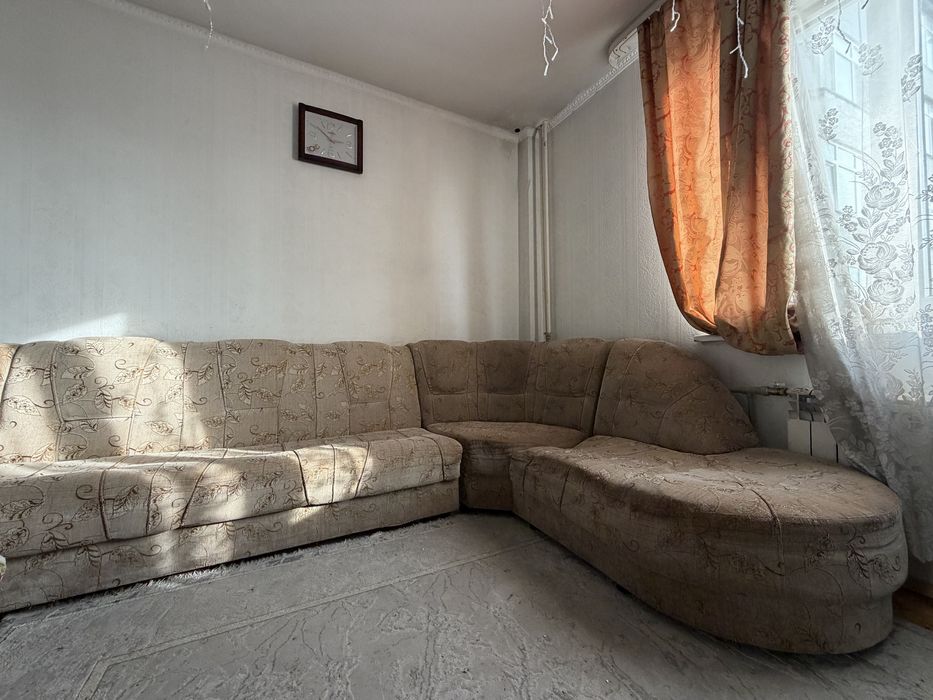 Продаю угловой диван