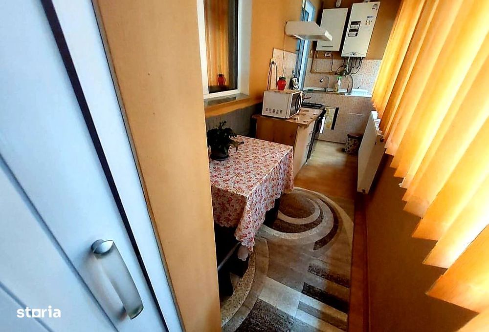 Ofer spre închiriere apartament cu 2 camere, Robea-parter