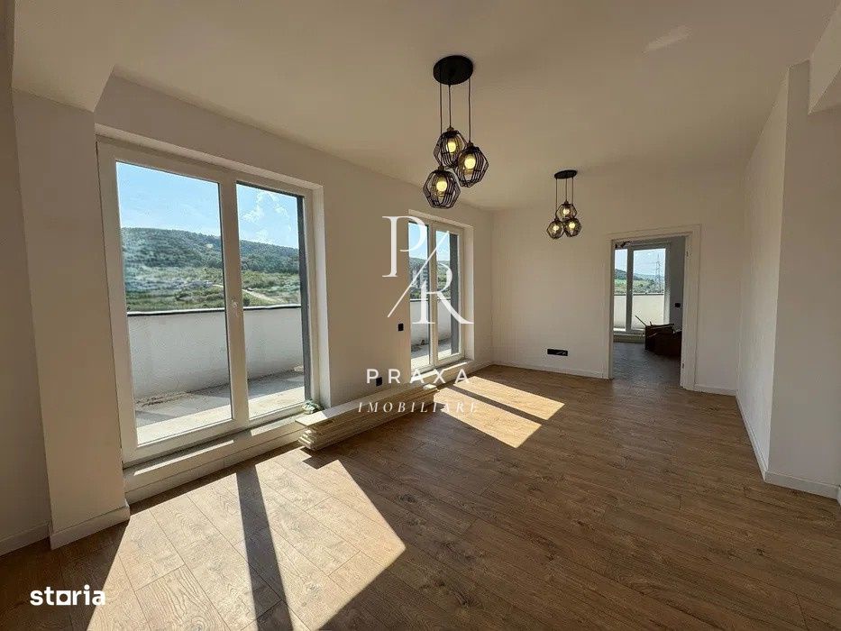 Apartament 2 camere, 52mp, terasa 34mp, garaj, zona Urusagului! — fotografia 1