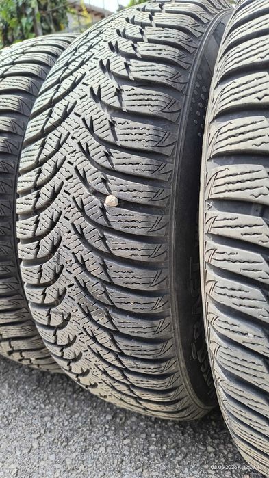 Зимна гума Kumho WP51 WinterCraft 195/65R15 91T