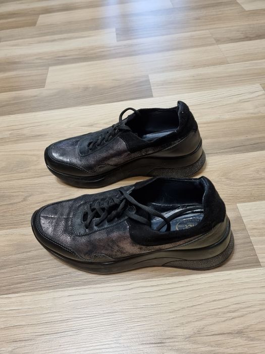 Естествена кожа обувки