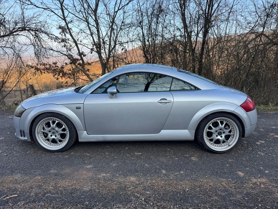 Vând Audi TT Quattro