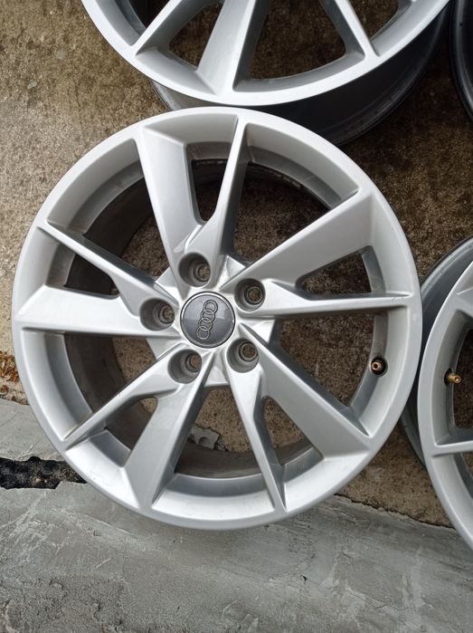 16 5x112 AUDI A3/A4/Q2/Q3 Оригинални-Внос от Австрия