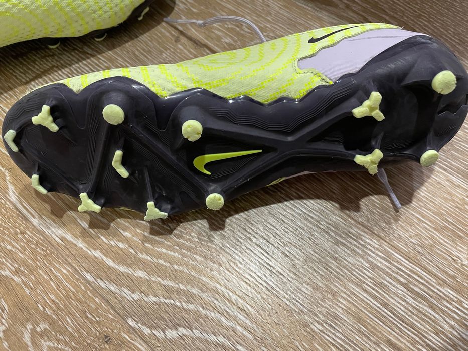 Бутонки - Nike ( номер: 42 ) оригинални