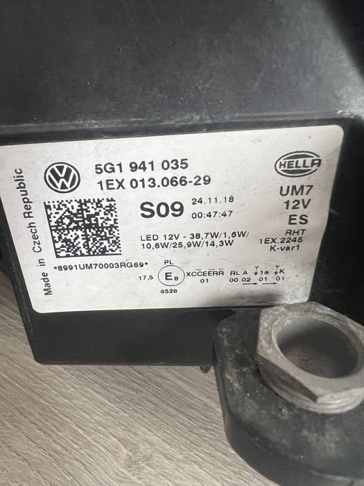 Ляв фар VW Golf 7 GTI Full LED facelift Перфектен