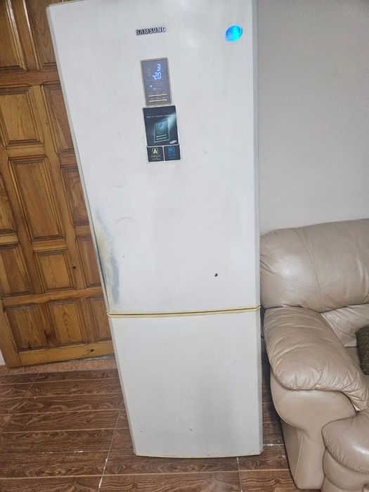 Продам холодильник