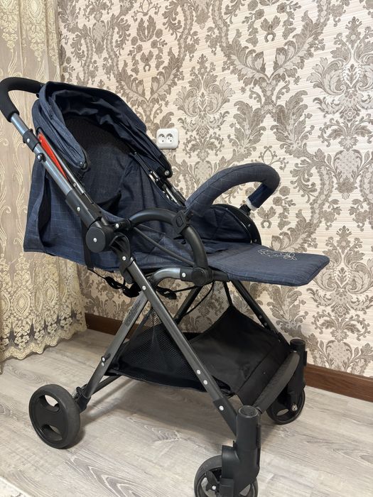 Коляска детская в хорошем качестве