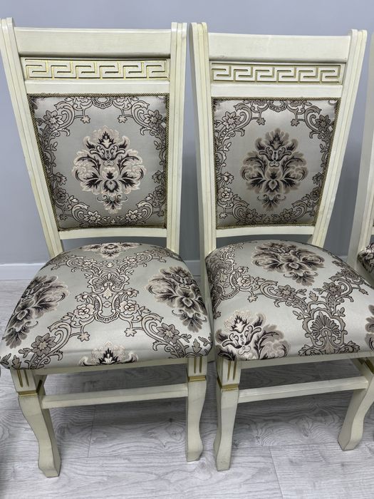 Стулья по 4000 тенге (торг)