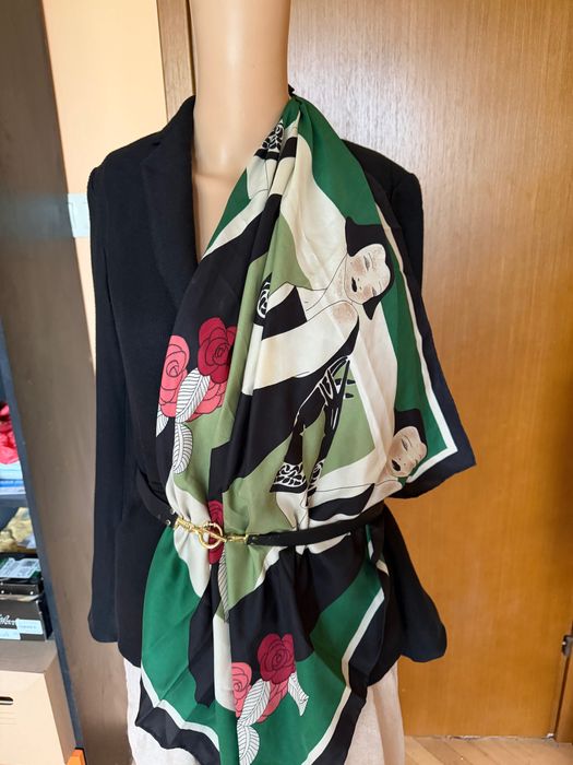 Копринен винтидж шал с уникален десен