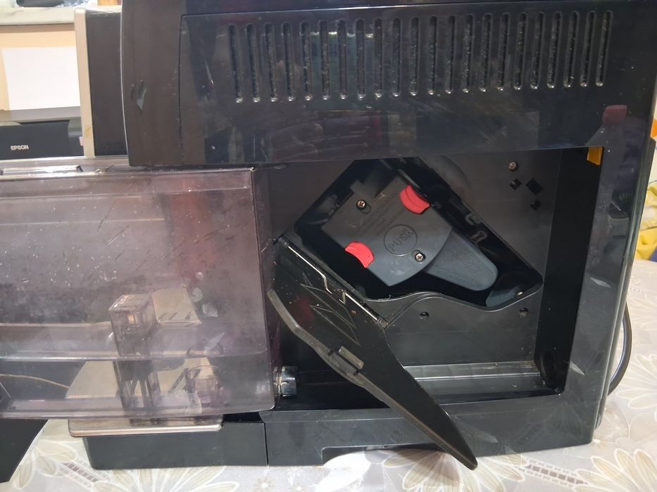 Кафе машина Delonge ECAM