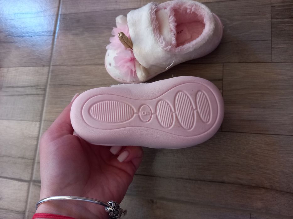 Пантофи Primark за ясла