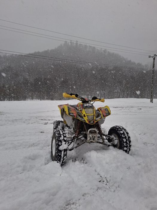 Vând Suzuki ltz 400