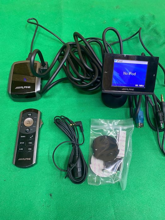 Gadget Alpine EX 10 BT multimedia auto nou