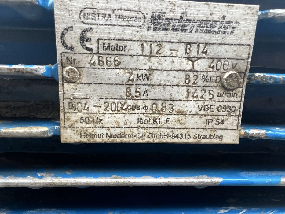 Compresor aer rezervor— 120 litri , motor— 4 KW