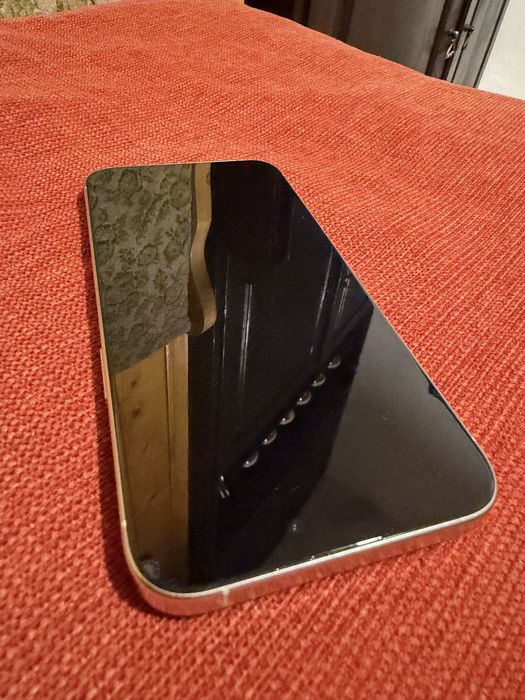 iPhone 15 pro Max 256 GB - бял, от Yettel - Гаранция до 05/2027г