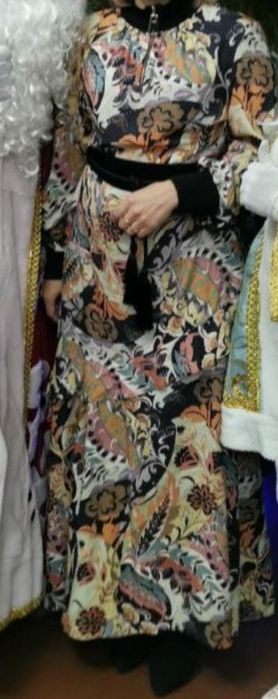 Женские платья вечерние