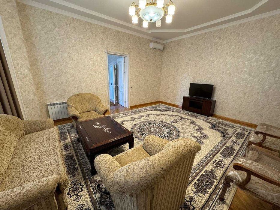 Сдается Дом 810 м2 участок 16 соток рядом с British School