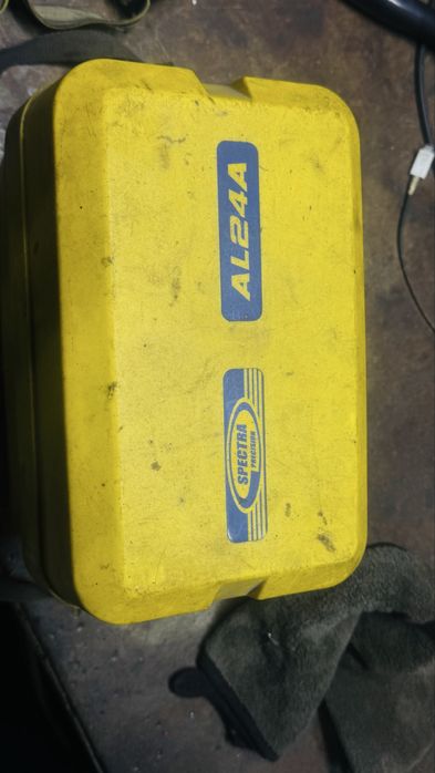 Нивелир в отличном состояние