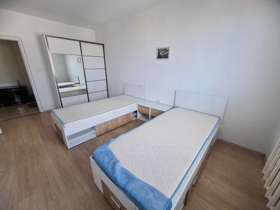 Тристаен апартамент под наем в ж.к. Борово