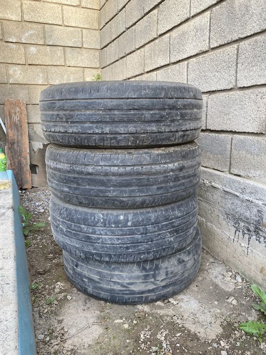 Шины 225/65/17 Продается