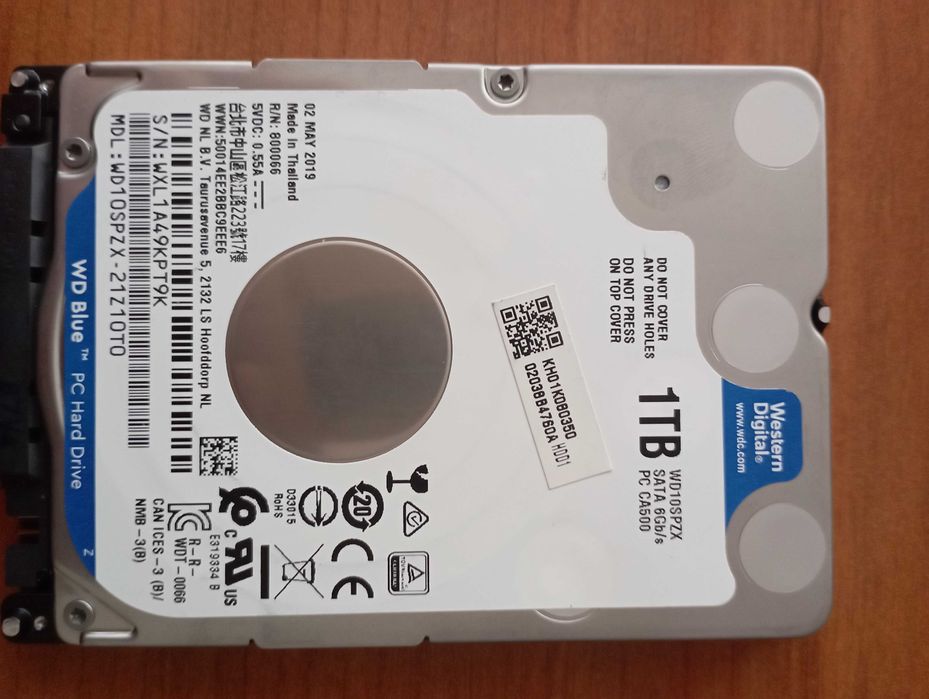 hdd 1Tb 2.5" продам