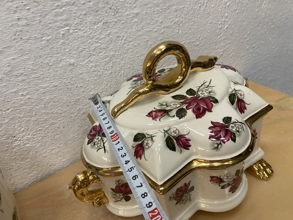 Порцеланов сет на Boch Belgium ваза и кутия за бижута