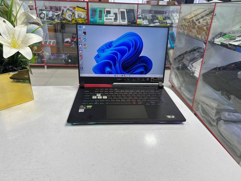 Asus Rog Strix Ryzen 9-5900HX 16/512 SSD RTX 3060-6gb