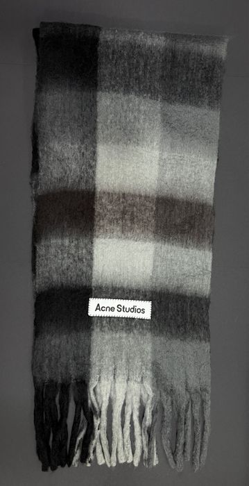 Шал Acne Studios