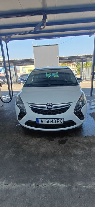 Opel Zafira c tourer 1.6 cng 2014 година