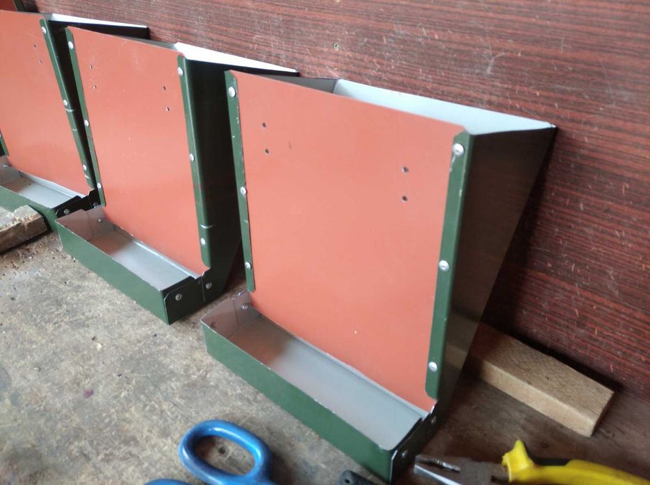 Хранилки за зайци метални