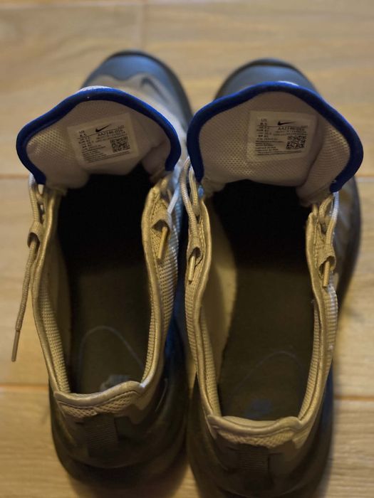 Adidași Nike Air Max Axis