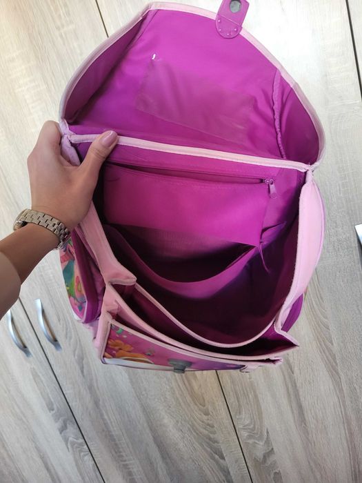 Ученическа раница тролчетата