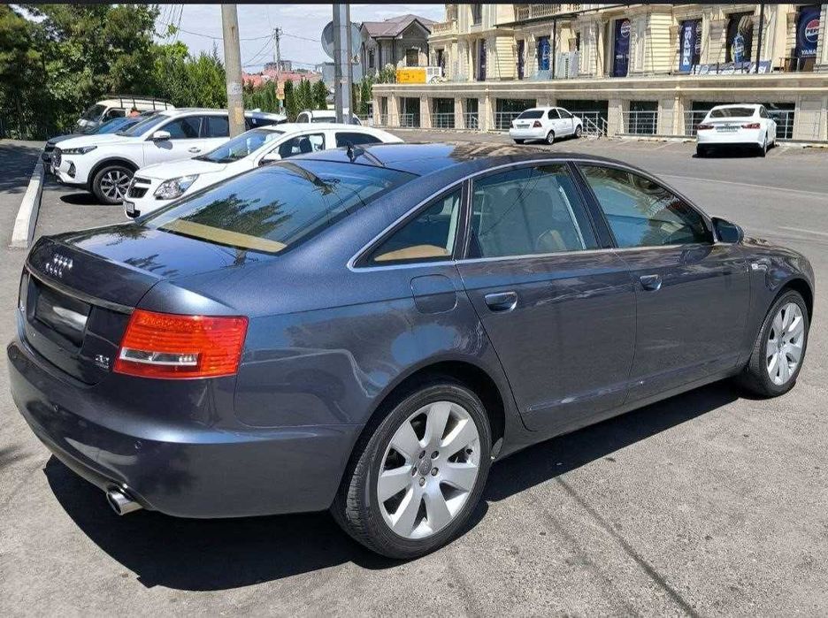 Audi A6 3.2 Quattro