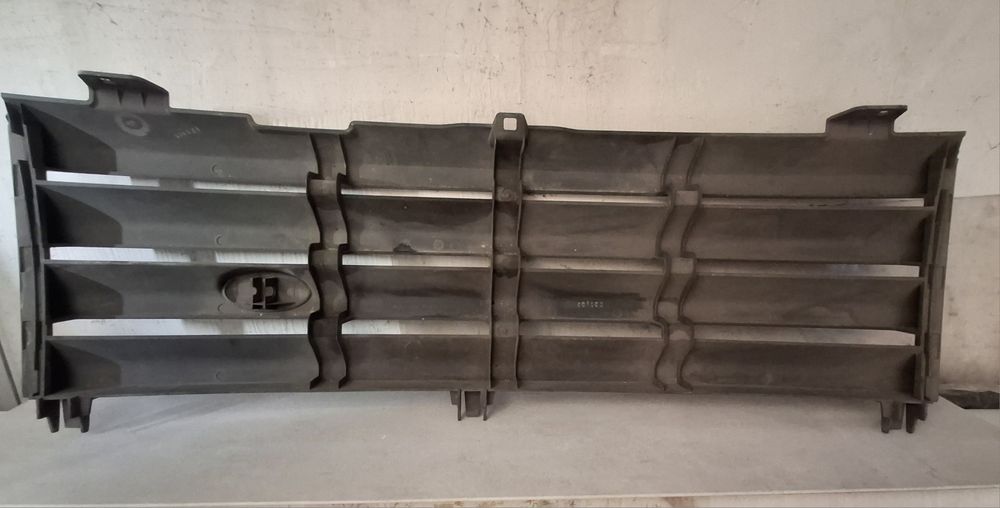 Решетка радиатора на Land Rover Range Rover (L 322)