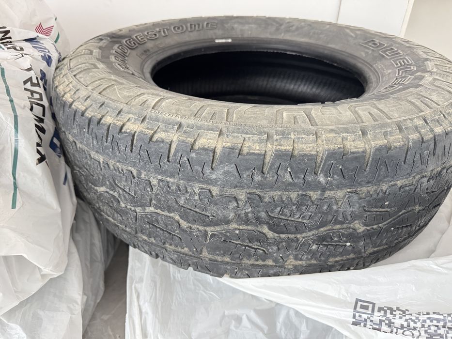 Продам шины 265/70R17
