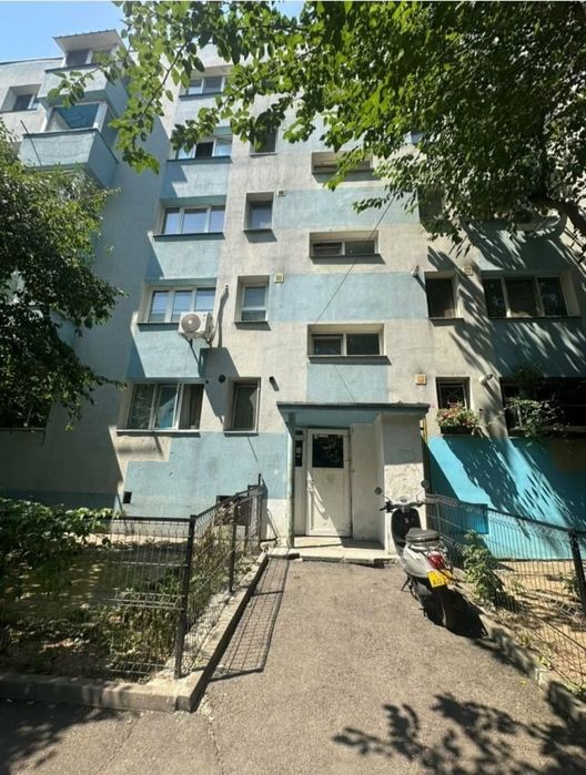 Apartament 2 camere proprietar  renovat centrală proprie bloc reabilitat aleea imasului sector 5