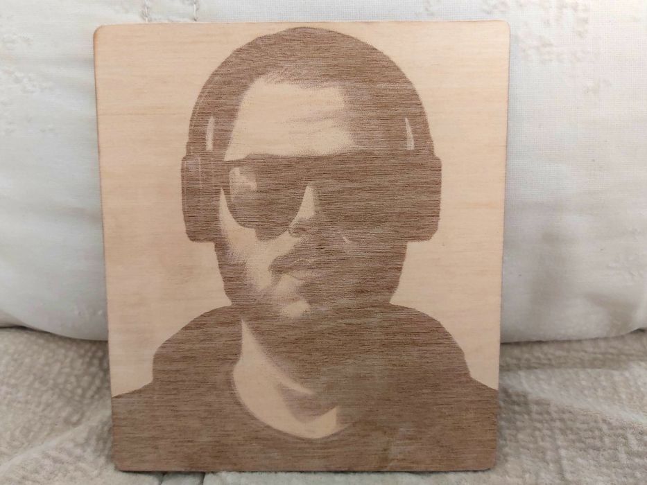 Лазерно гравирана снимка